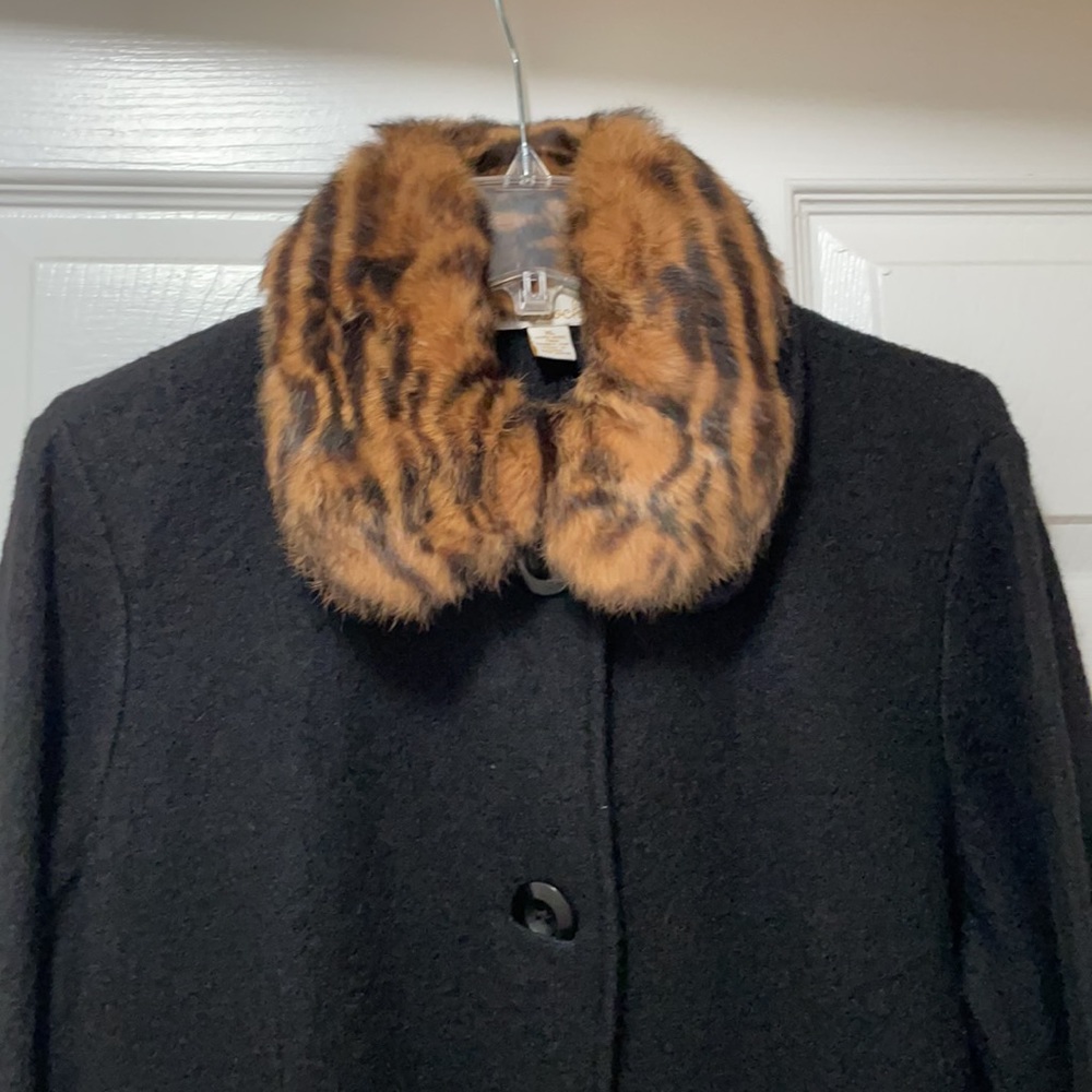 Jacket - Picture 2 of 4